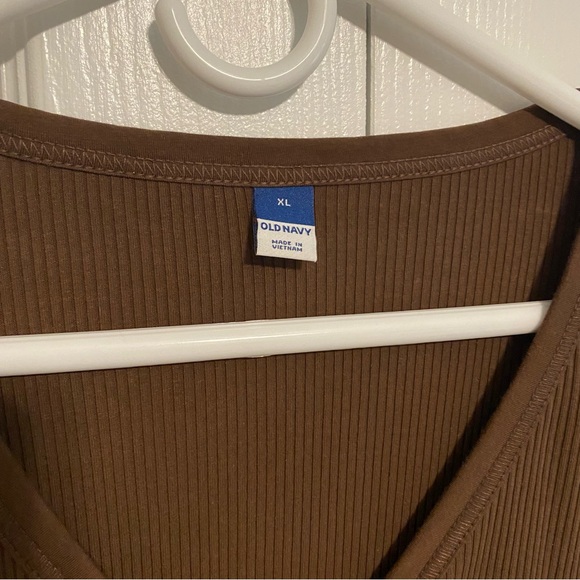 Bundle of 4 Old Navy Fall Long Sleeve Tops (1 Sweater,2 Shirts,1 Button Down) - Picture 6 of 13